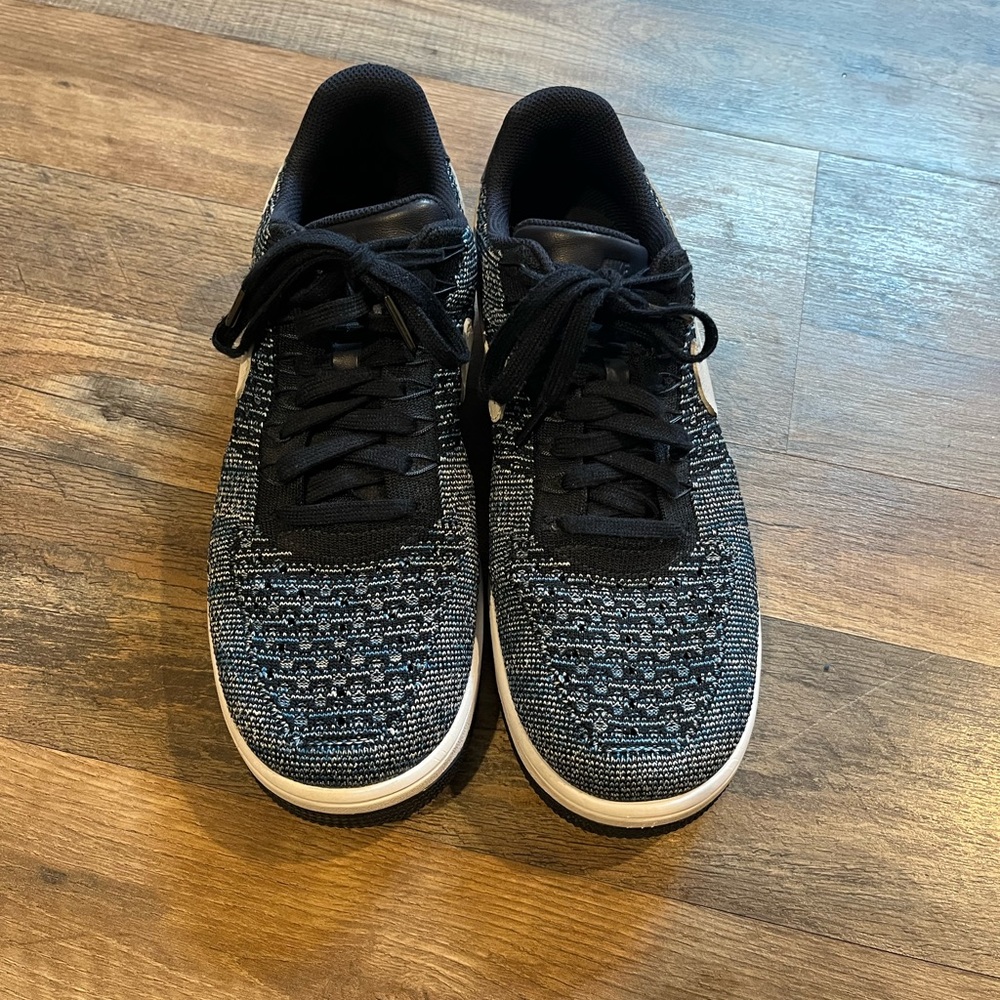 AF1 - Picture 2 of 3